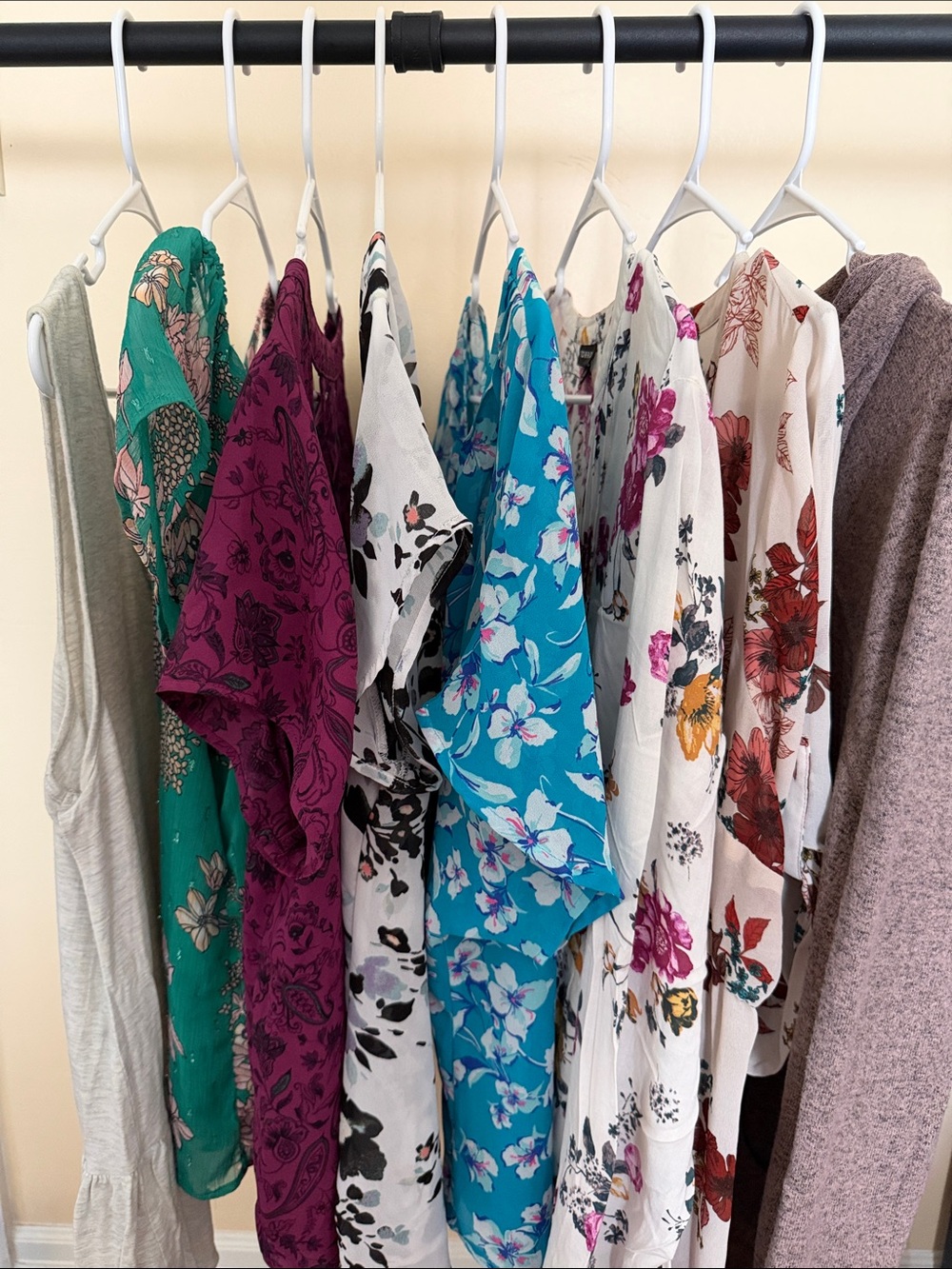 Lot of 8 Torrid Tops Size 0 L I 12